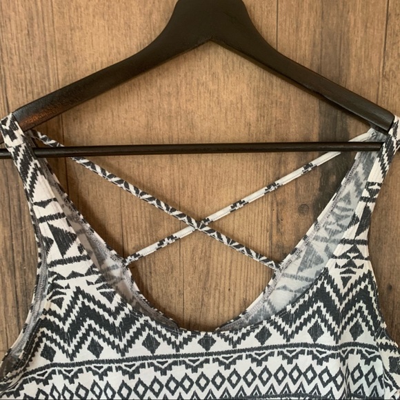 Womens Medium Billabong Black & White Tank - Picture 7 of 9